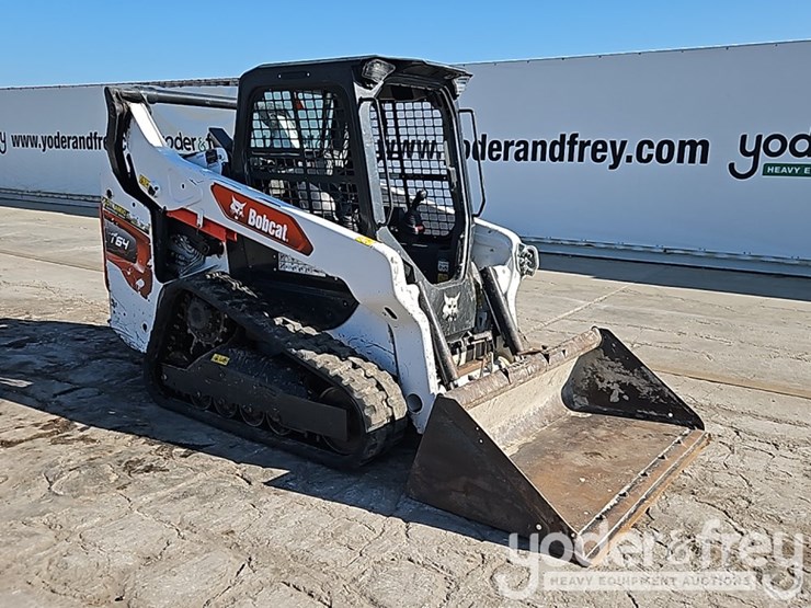 2024-bobcat-t64-image-7