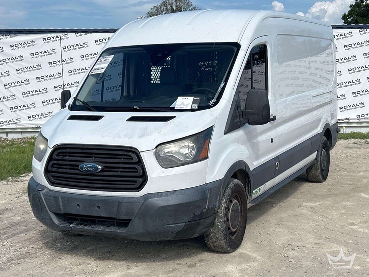 2017-ford-transit-image-1