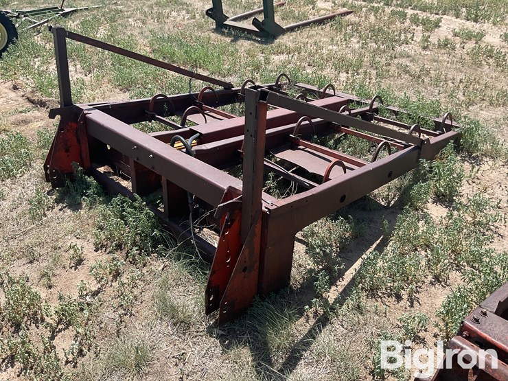 farmhand-8-bale-image-7