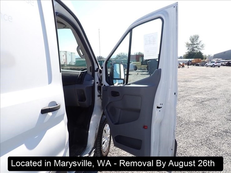 2016-ford-transit-image-24