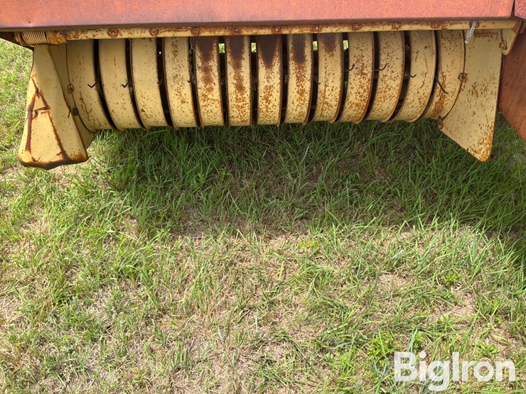 new-holland-268-image-11