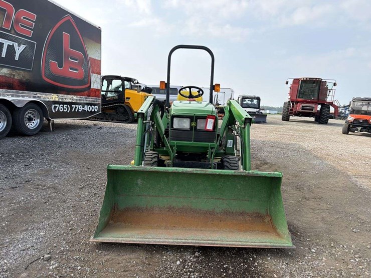 john-deere-2210-image-8