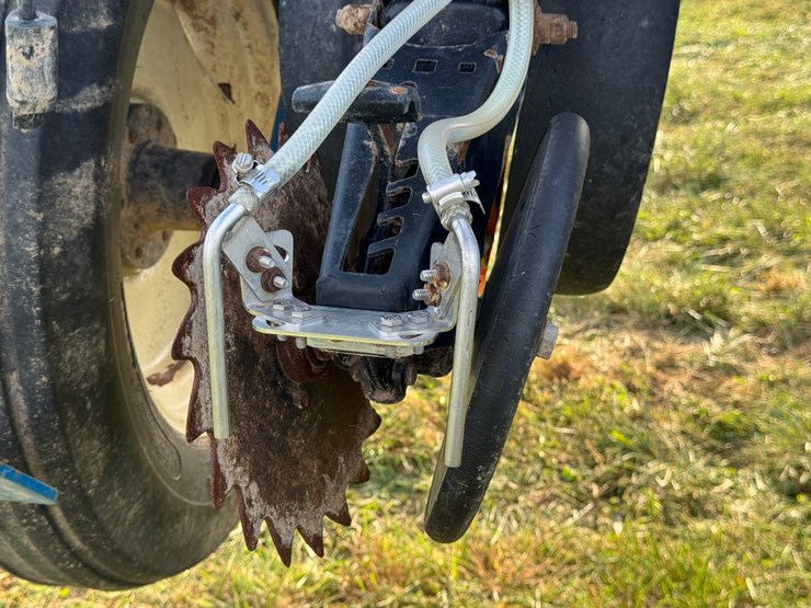 kinze-3600-image-19