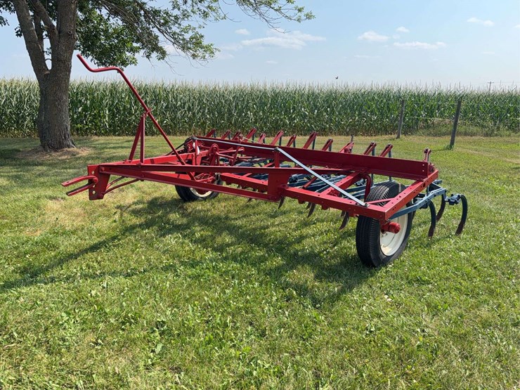 international-harvester-no.-9-field-cultivator-image-1