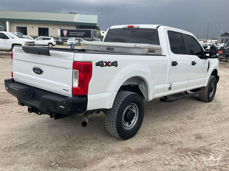 2017-ford-f250-image-3