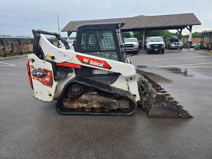 2021-bobcat-t64-image-14