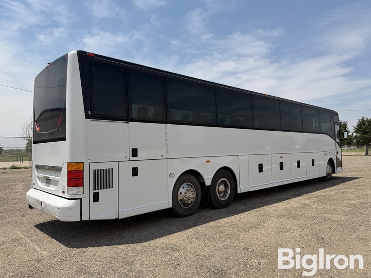 2007-vanhool-c2045-image-5