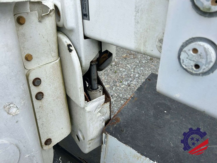 2017-ford-f550-image-71
