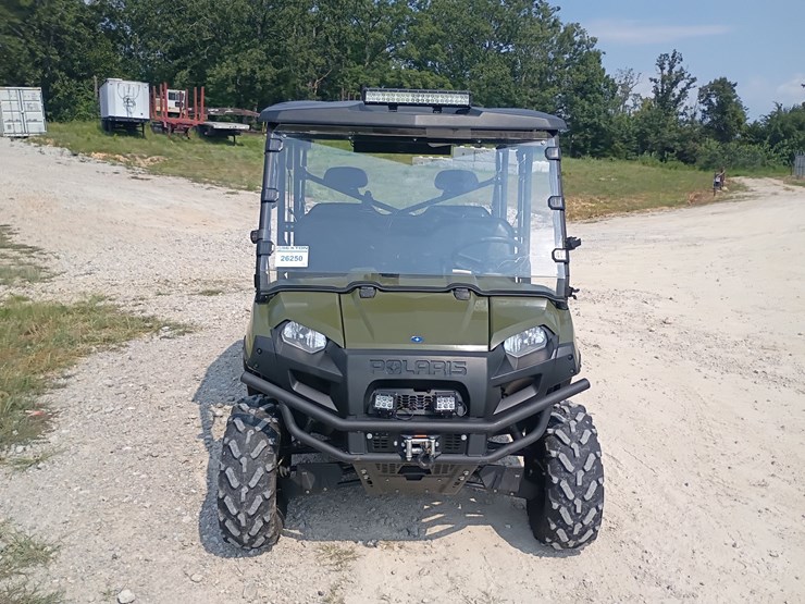 2014-polaris-ranger-crew-image-12