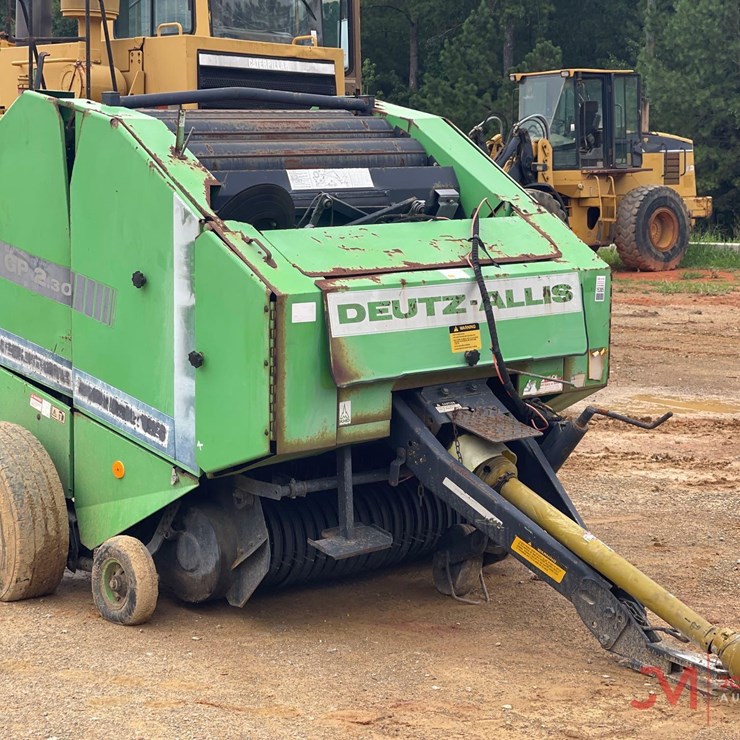 DEUTZ-ALLIS ROUND BALER