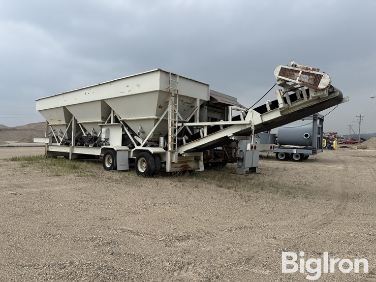 2000-homemade-3-feed-bin-on-t/a-carrier-image-7