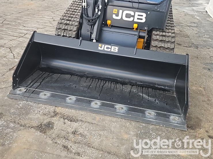 2026-jcb-215t-image-10