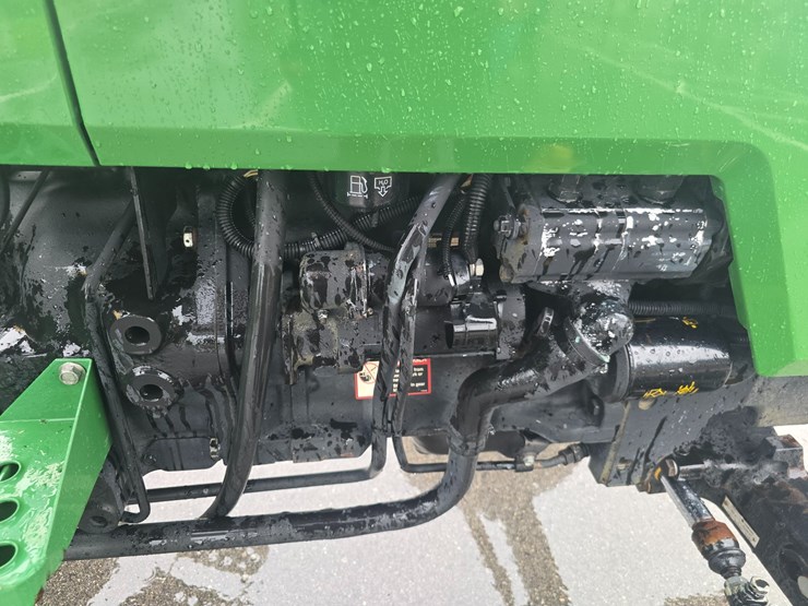 john-deere-5200-image-31