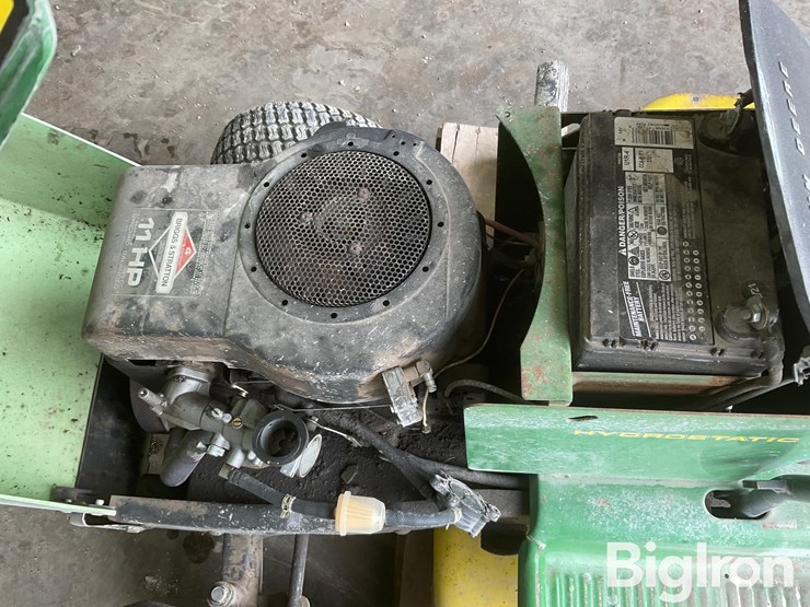 john-deere-111-image-12