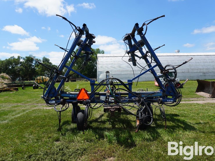 blu-jet-landwalker-image-6