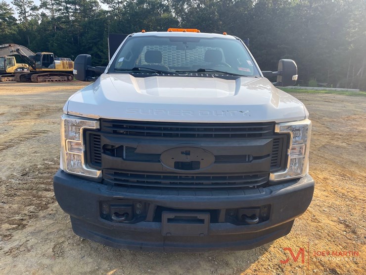 2018-ford-f350-xl-image-7