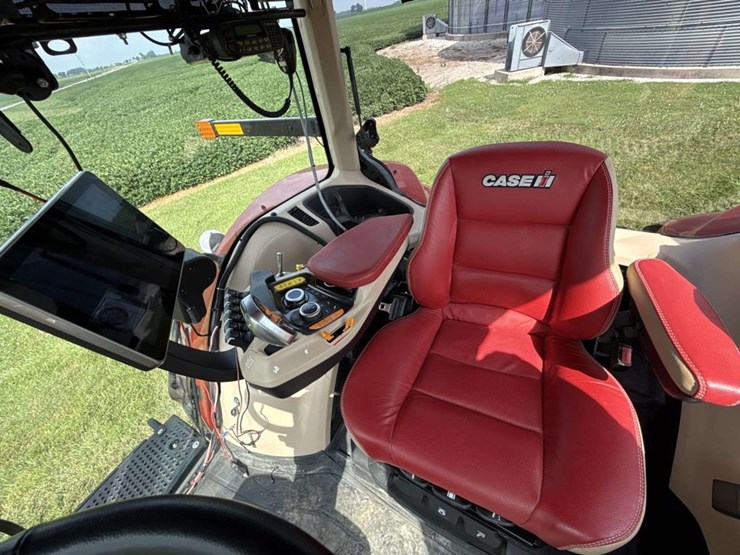 2024-case-ih-340-image-34