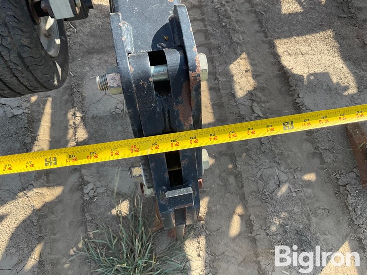 case-ih-2500-image-12