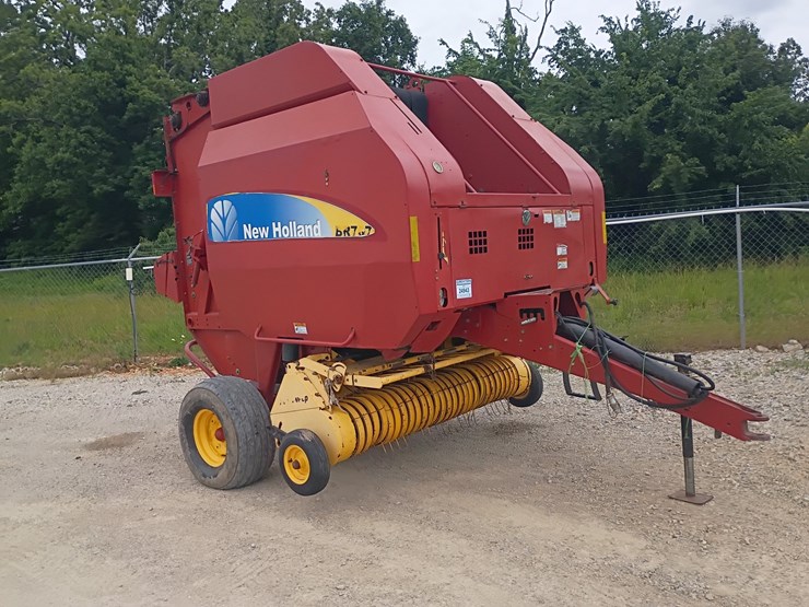 new-holland-br7070-image-7