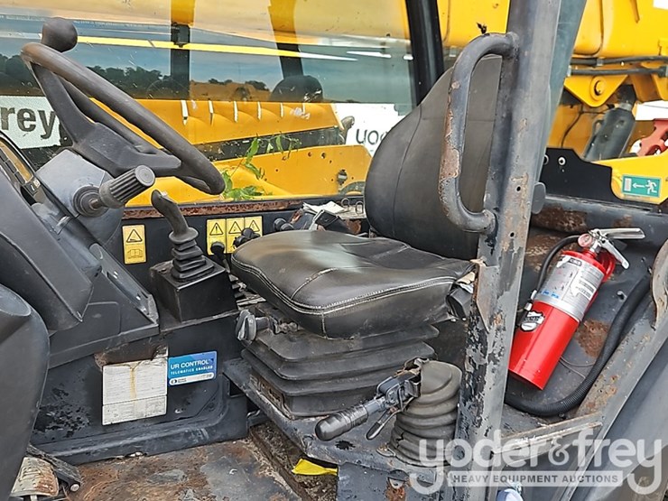 2016-jcb-512-56-image-26