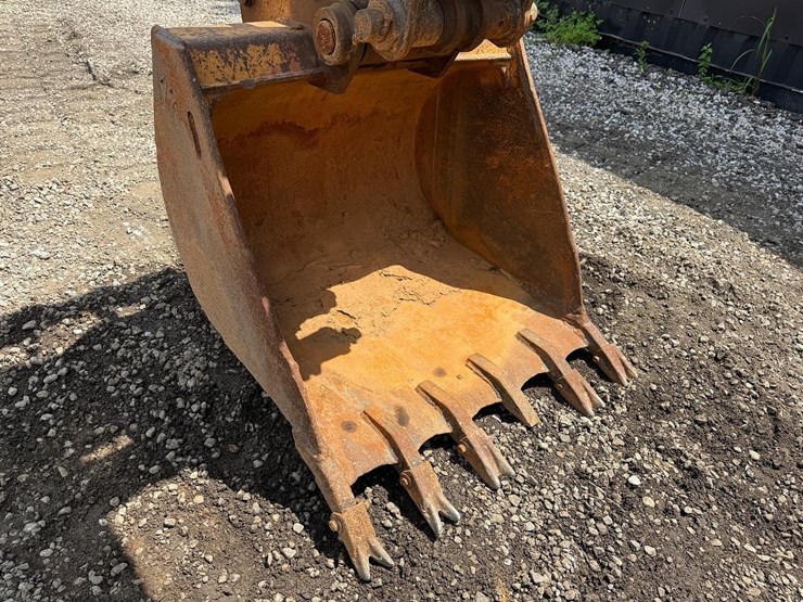 deere-80c-image-8
