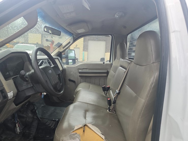 2008-ford-f550-image-38