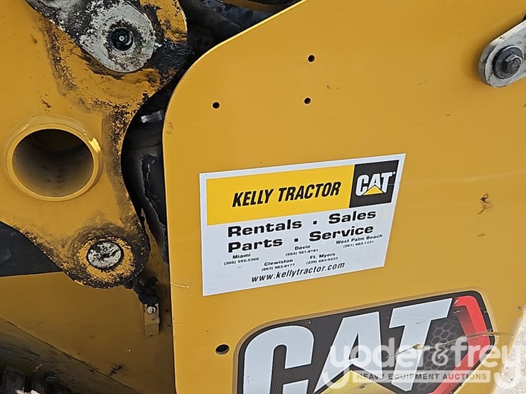 2025-caterpillar-255-image-22