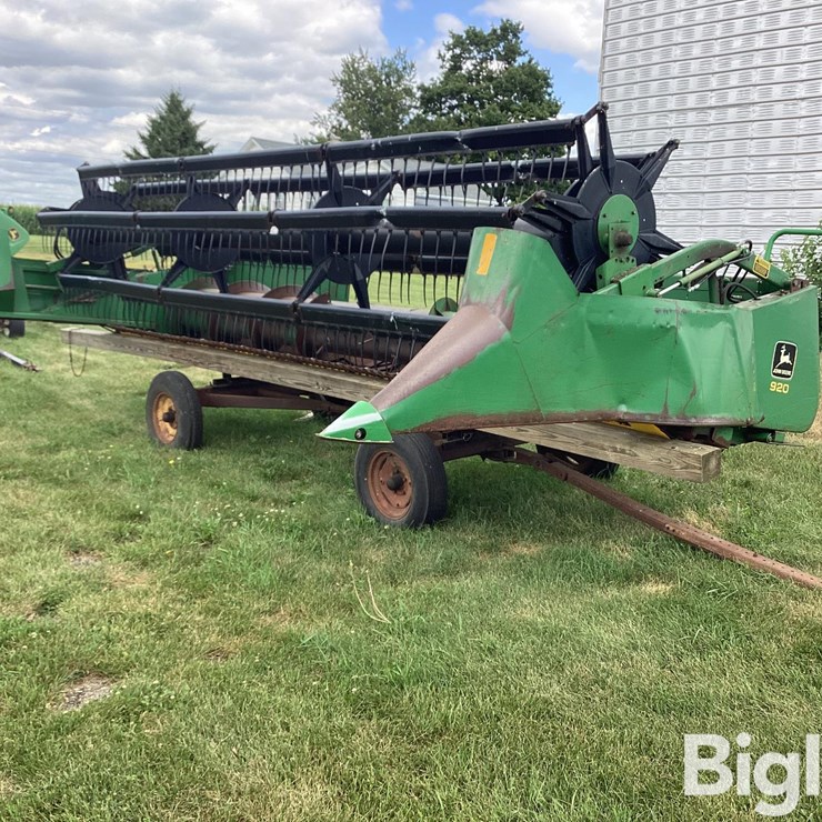 JOHN DEERE 920