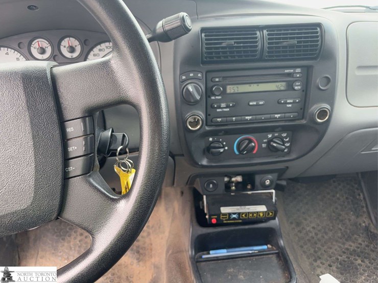 2011-ford-ranger-image-13
