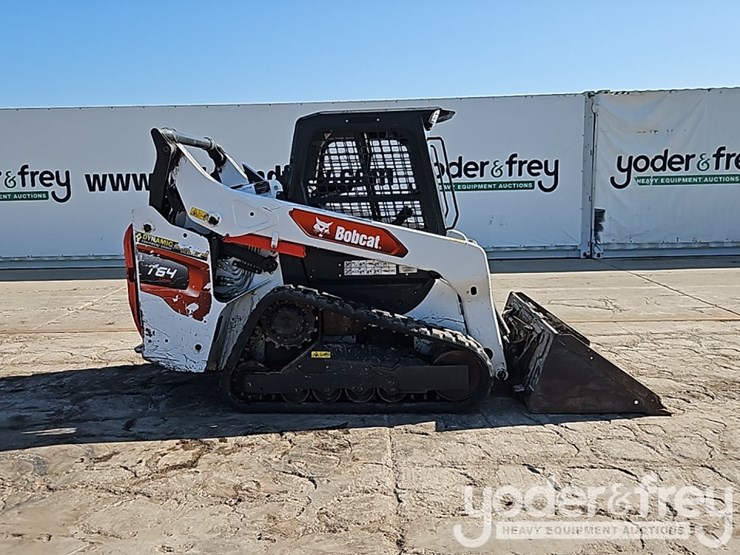 2024-bobcat-t64-image-6