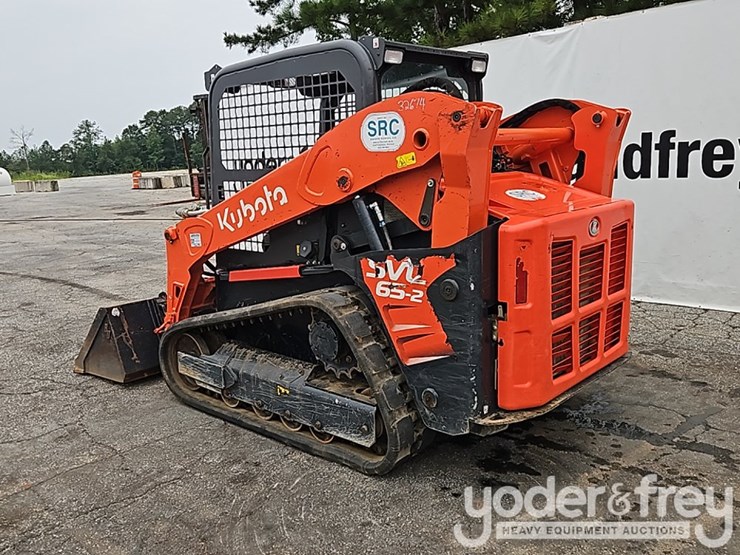 2024-kubota-svl65-2-image-3
