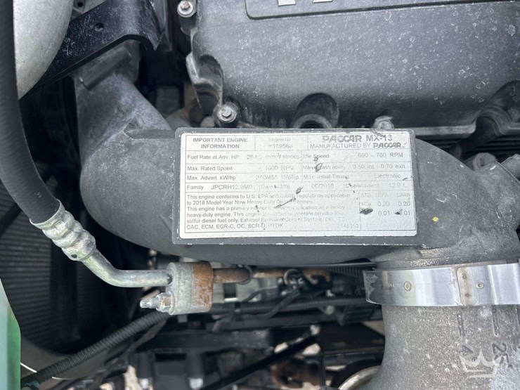 2019-peterbilt-579-image-10