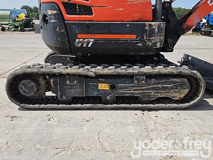 2021-kubota-u17-image-8