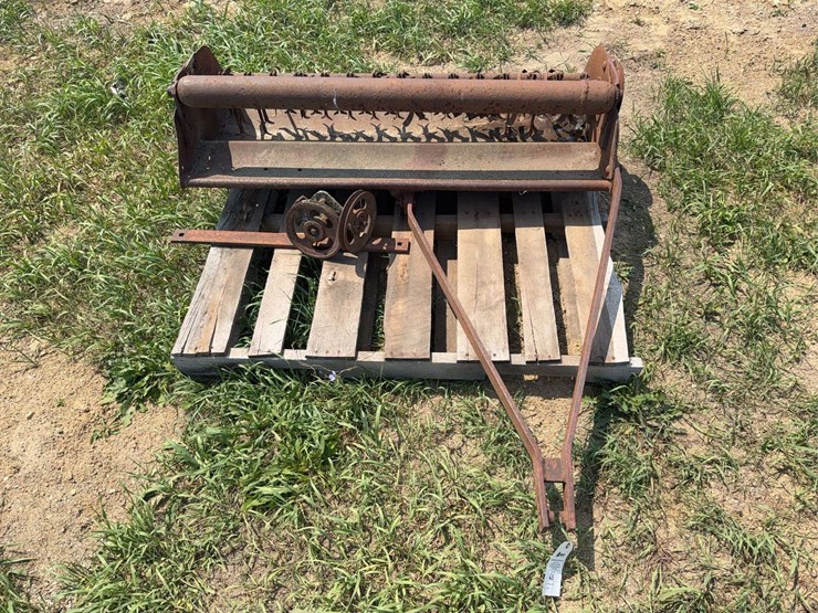 farmall-cub-flail-mower-image-1