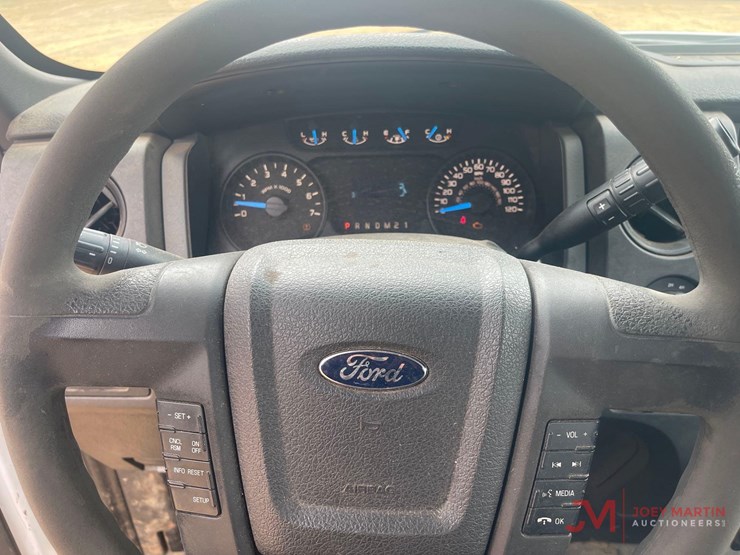 2014-ford-f150-xl-image-23