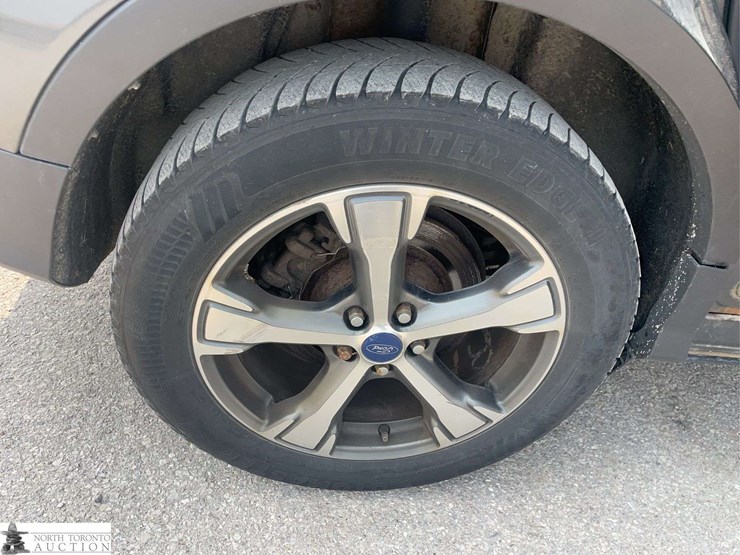 2017-ford-escape-se-image-22