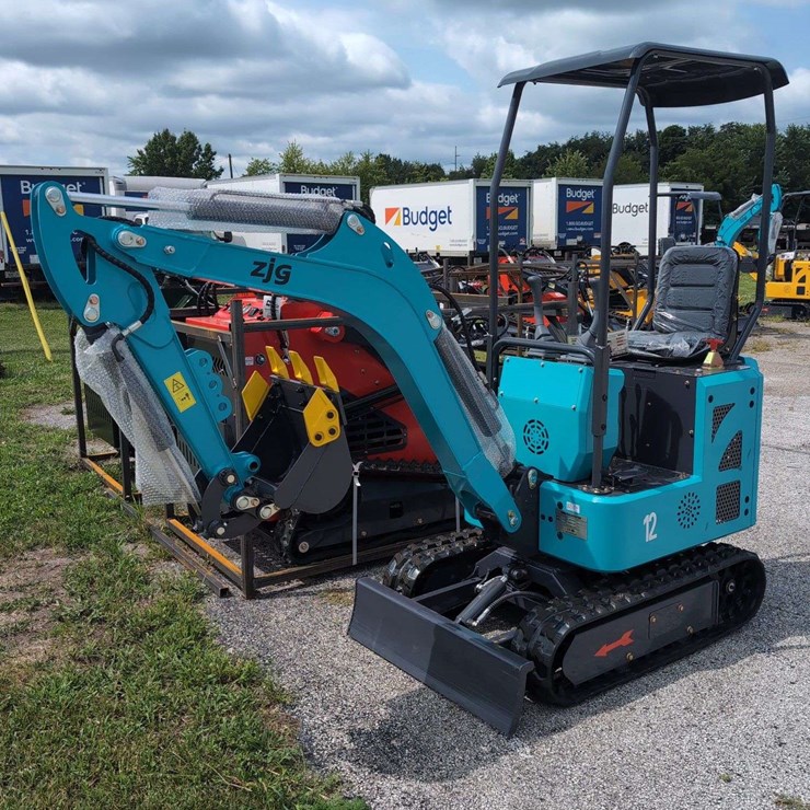 ZJG Mini Excavator ZJ-12 (Blue)