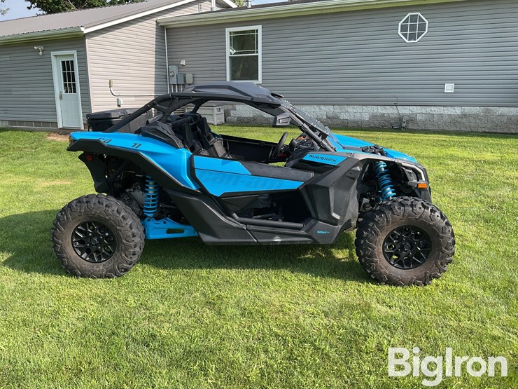 2022-can-am-maverick-x3-image-4