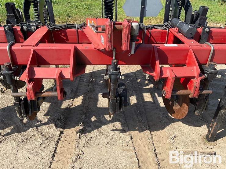 case-ih-2500-image-17