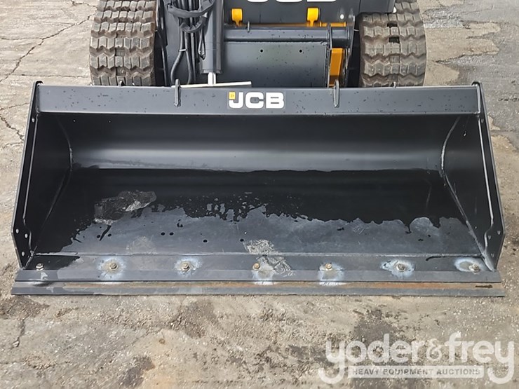 2026-jcb-215t-image-10