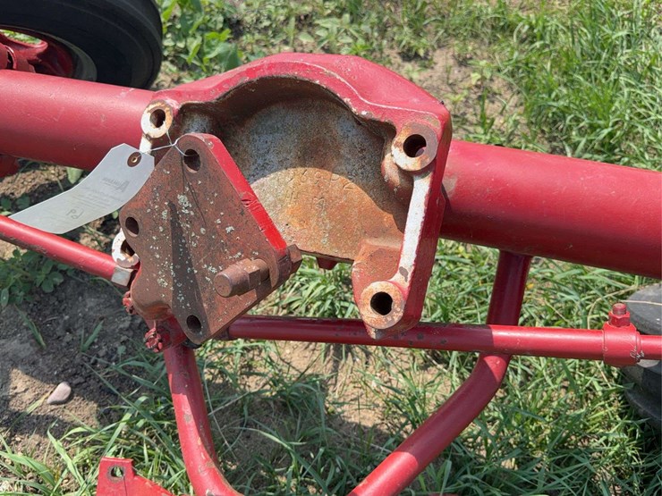farmall-100-series-front-end-image-9