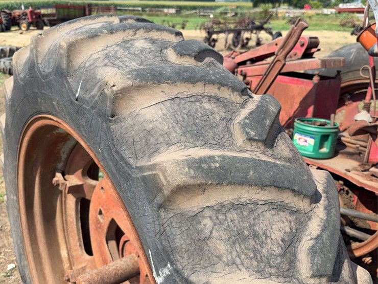 farmall-400-diesel-image-32
