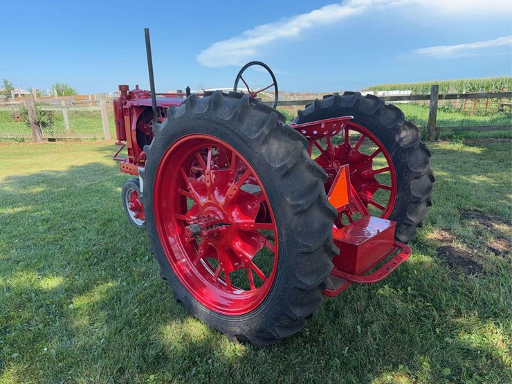 1937-farmall-f-12-image-3