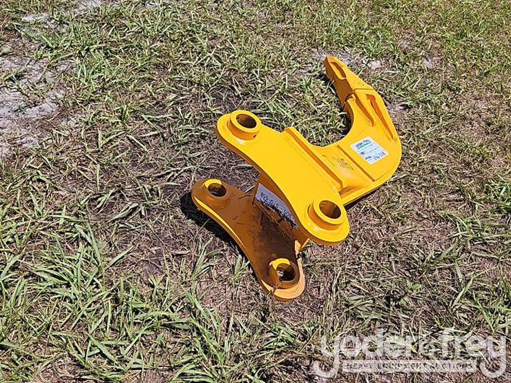 2026-caterpillar-305-image-1