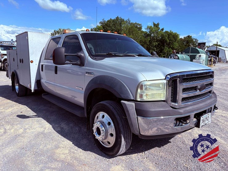 2006-ford-f550-xlt-sd-image-9