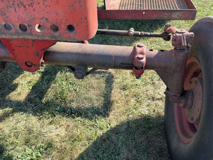 farmall-806-diesel-image-14
