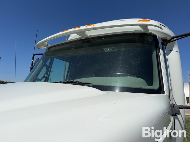 2012-international-prostar-image-12