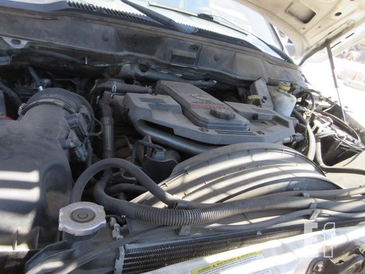 2010-dodge-ram-4500-image-5
