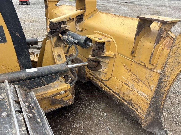 caterpillar-d5k2-xl-image-12