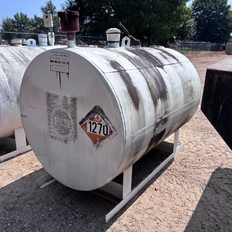 #1608 • 500 GALLON TANK DOUBLE WALL